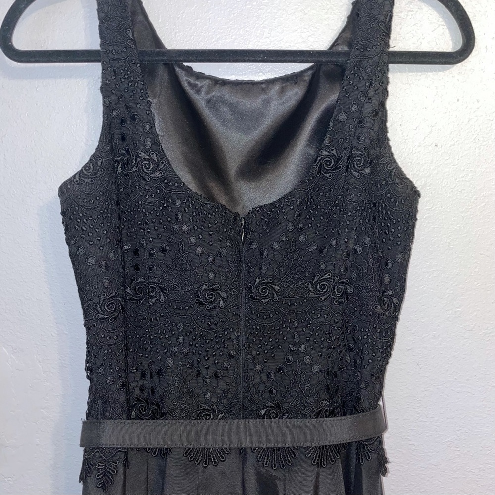 White House Black Market : Black Cocktail Dress